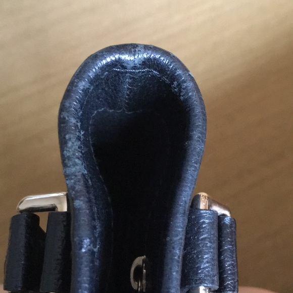 Authentic Gucci black signature monogram handbag - Picture 7 of 7